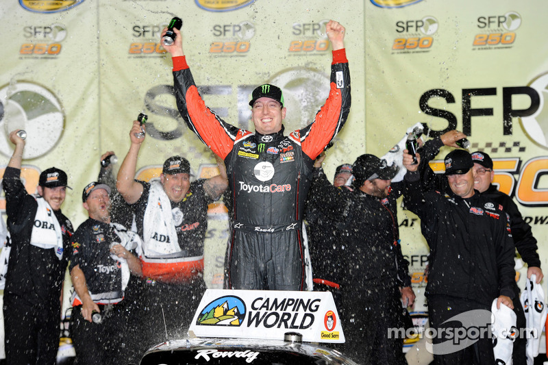 Kyle Busch prevails at Kansas after a wild Truck race