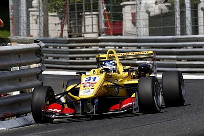 Tom Blomqvist takes victory from rookie driver Esteban Ocon at Pau