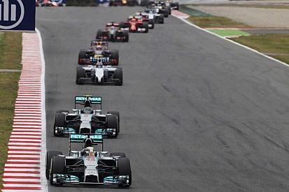 Hamilton wants Mercedes' rivals to catch up