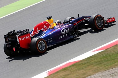 Vettel's old chassis was 'bent' - report
