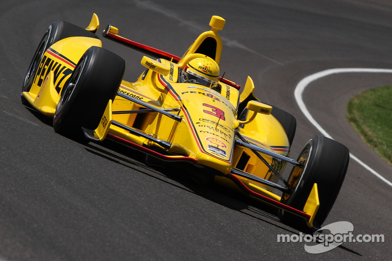 Castroneves tops 227mph in fifth day of Indy 500 practice