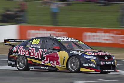 Lowndes collects third victory of 2014 in dominating fashion