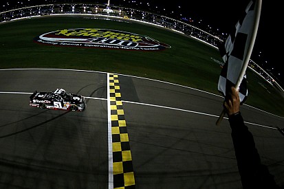 'Rowdy' cashes in on sixth Charlotte 200 win