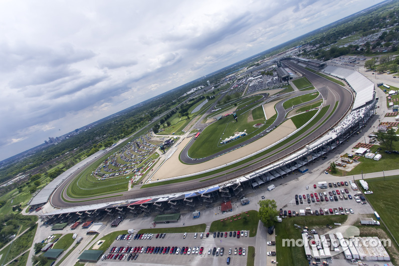 Official starting lineup for 98th running of the Indianapolis 500