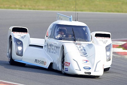 Nissan ZEOD RC crash test – slow motion video