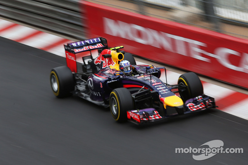 Red Bull tries to pick up its pace under Monaco's rain