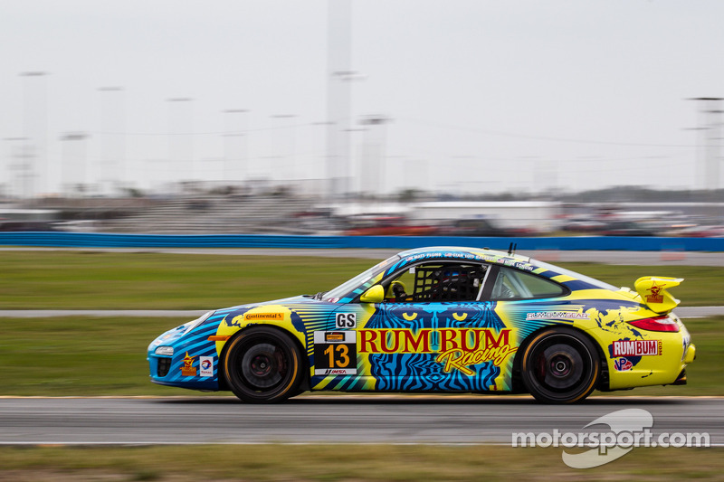 Fast work by Rum Bum pit crew helps Plumb, Longhi to Lime Rock victory