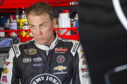 Kevin Harvick comes close at Charlotte
