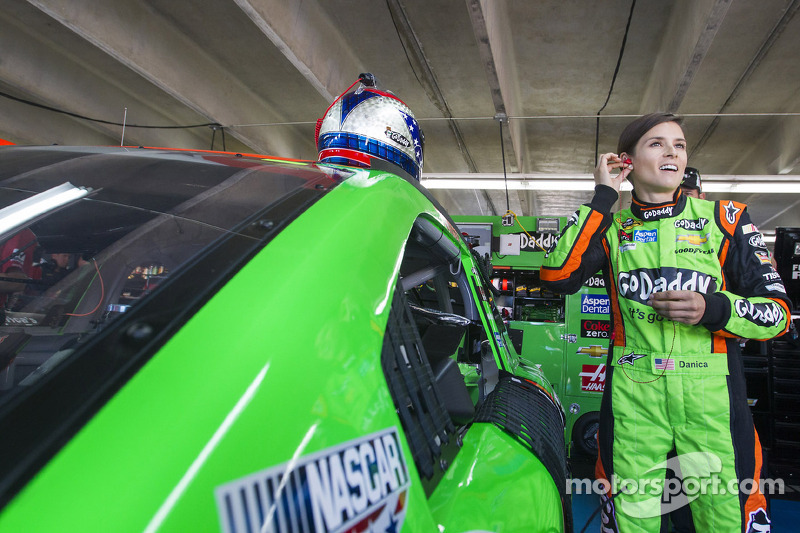Danica off to Dover: Good riddance to Charlotte, hello Delaware