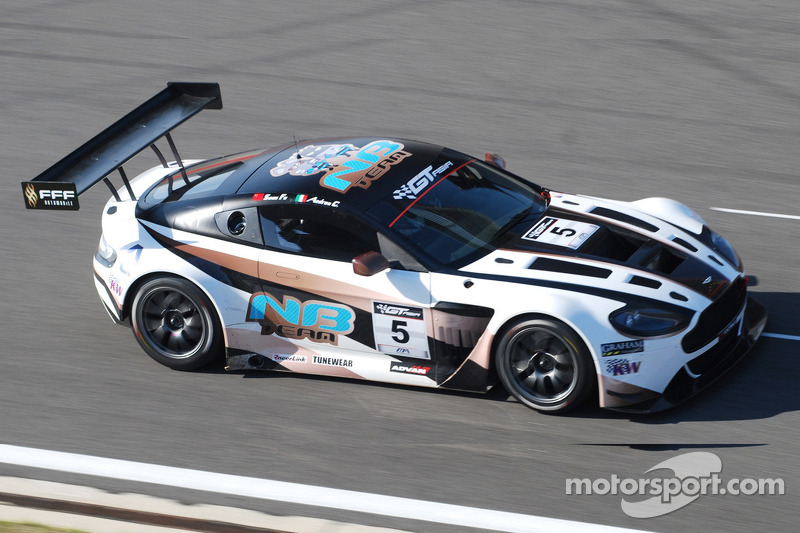 Experience shines through in unofficial practice at Autopolis