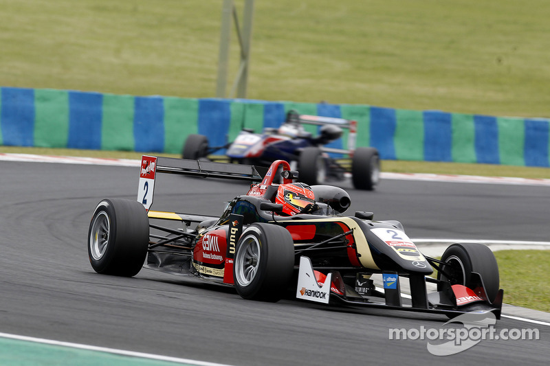 Esteban Ocon also the quickest in the second qualifying session