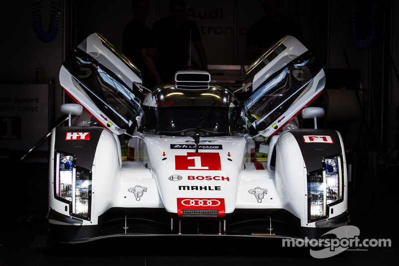 Audi R18 e-tron quattros third, fourth and sixth in Le Mans test