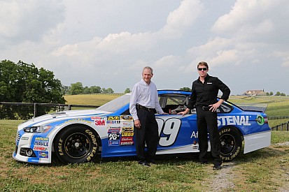 Racing unites Triple Crown winner Steve Cauthen and Carl Edwards