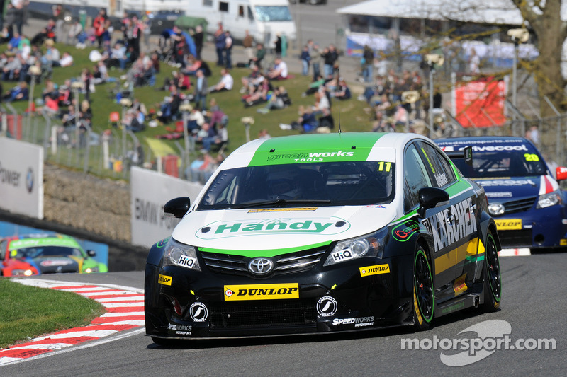 Three solid finishes for belcher on return to BTCC action at Oulton