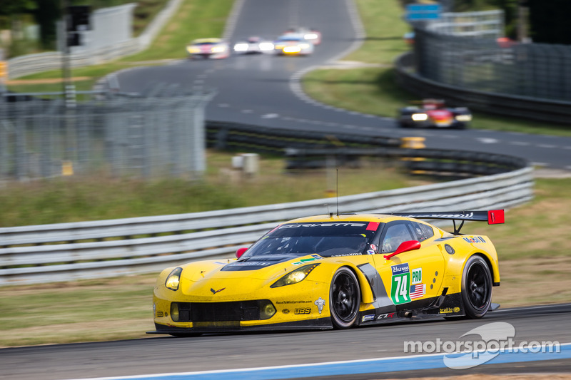 Second and fourth in qualifying at Le Mans for Corvette Racing