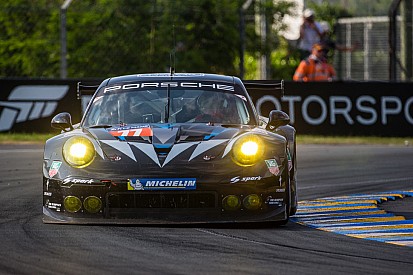 Dempsey Racing and Proton Competition top-qualifying GTE-AM Porsches at the 24 Hours of Le Mans