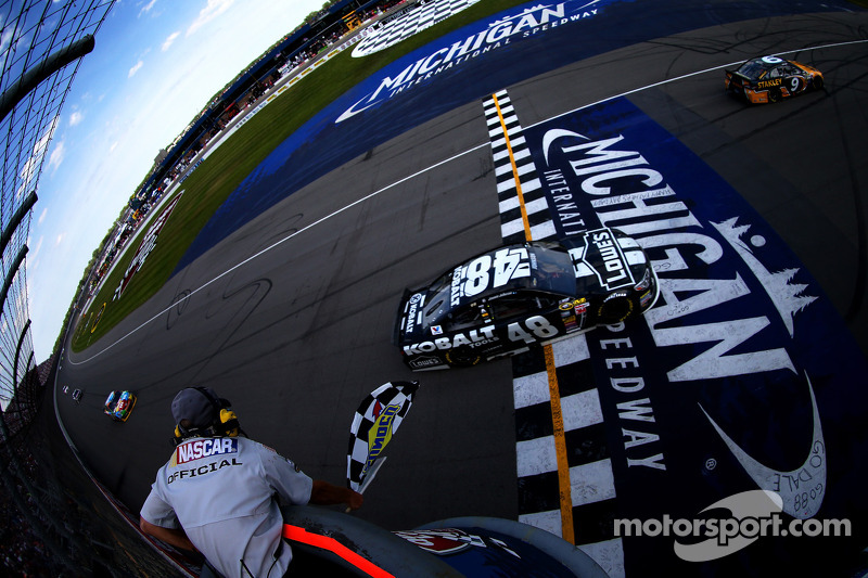 Out of cadence early, Johnson back on milestone march