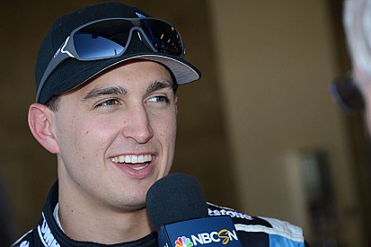 Graham Rahal turns laps at Bristol - Video