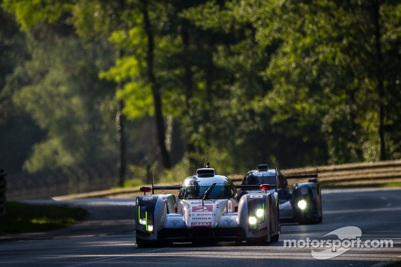 #2 Audi Sport Team Joest Audi R18 E-Tron Quattro: Marcel Fässler, Andre Lotterer, Benoit Tréluyer