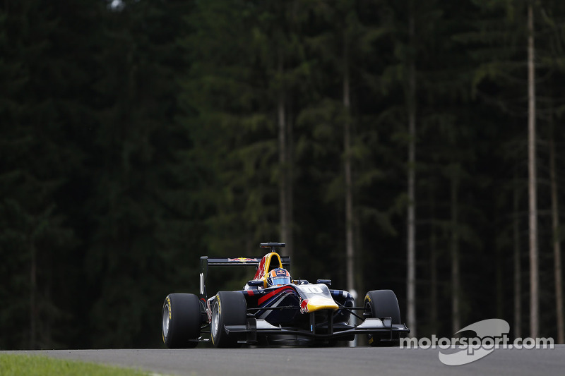 Lynn leads home Carlin one-two in Spielberg