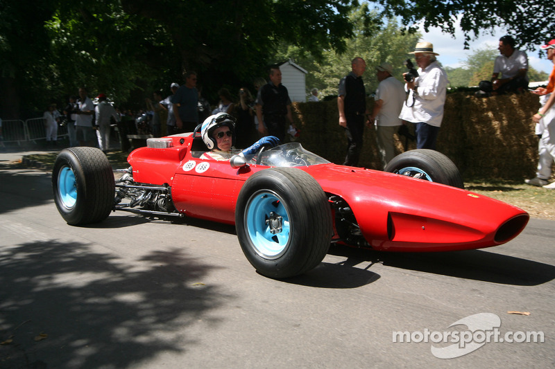 Shell to present John Surtees and Kimi Raikkonen at 2014 Goodwood