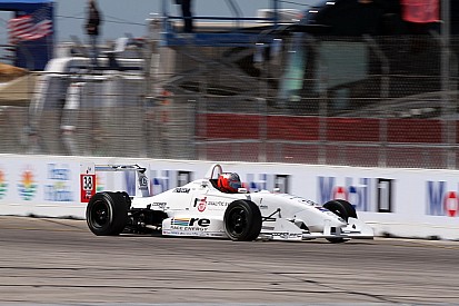 Hargrove wins Pro Mazda opener at Houston