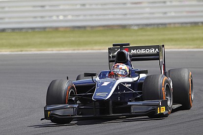 Evans storms to maiden victory at Silverstone