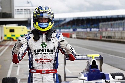 Eriksson holds off Lynn for first win in Silverstone