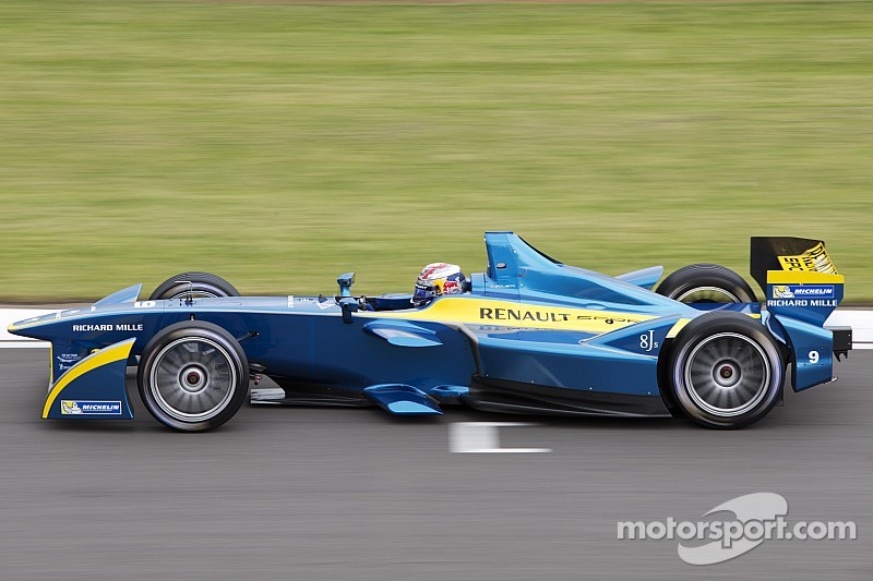 Sebastien Buemi tops Day Three of testing at Donington Park