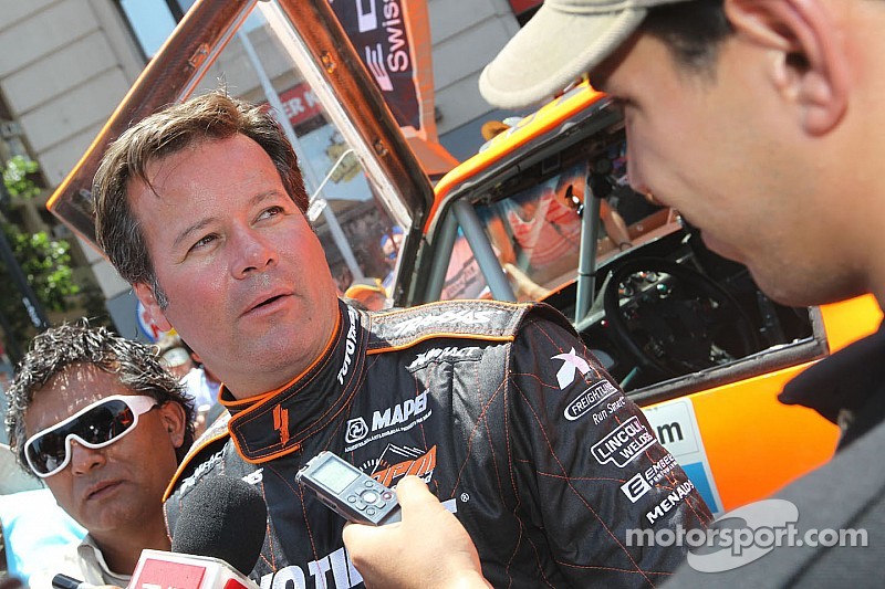 Robby Gordon fastest in Formula Off-Road; Paul Tracy back behind the wheel