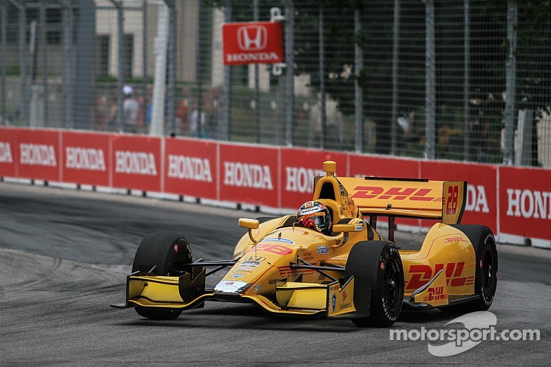 Ryan Hunter-Reay hits road block in IndyCar points climb