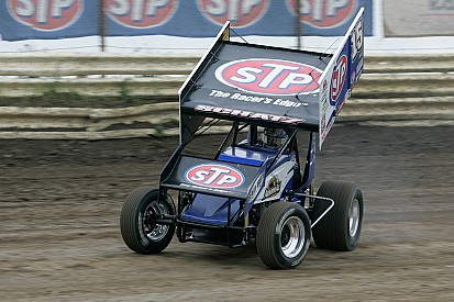 Patience pays off for Donny Schatz as he wins at Autodrome Drummond