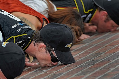 Jeff Gordon wins the Brickyard 400 for a record-setting fifth time