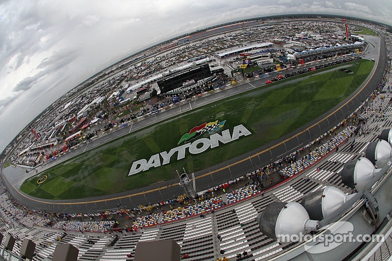 The problem with North American racing commentators
