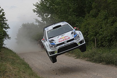 Latvala beats Ogier, Volkswagen takes early lead in Finland