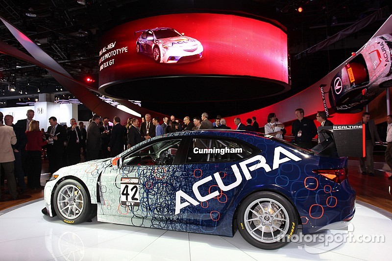 New 2015 Acura TLX GT debuts at Pirelli World Challenge race this weekend