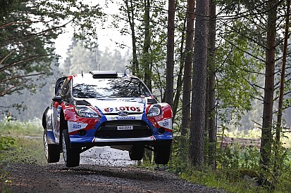 Kubica damaged the suspension of his Ford Fiesta on day 2 in Finland