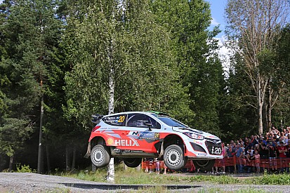 Hyundai flies to top six finish on mixed final day in Finland