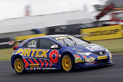 Andrew Jordan to sit out third race at Snetterton after showing signs of exhaustion