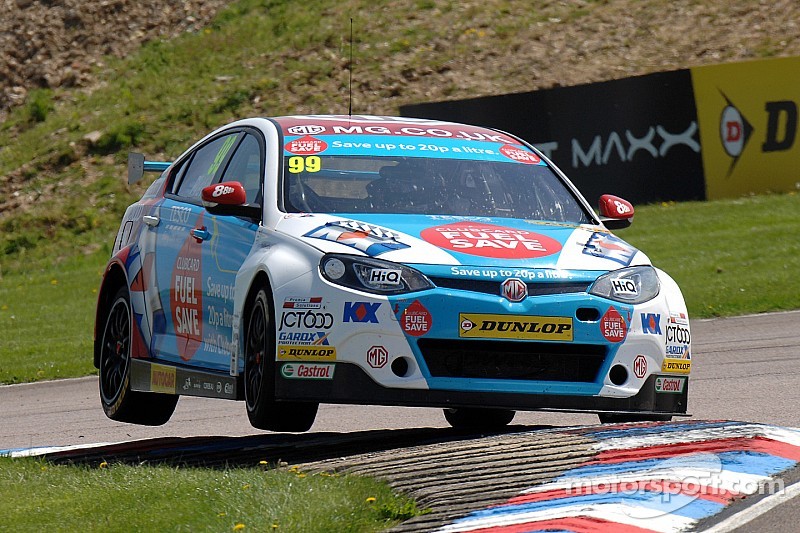 Plato out-duels Turkington to win Race Two