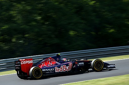 Rookie Kvyat hits back at F1 'wimps' criticism
