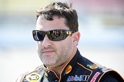 Tony Stewart runs over fellow sprint car racer - Authorities investigating