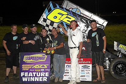 Sprint car racer, a paraplegic since age 14, wins his first feature race