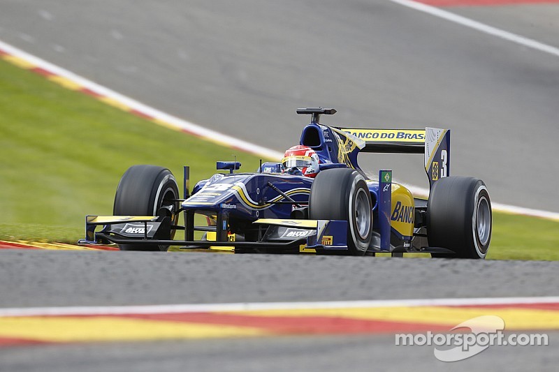 Nasr storms to sprint victory