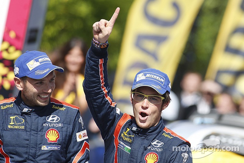 Neuville claims maiden victory as Latvala and Meeke crash