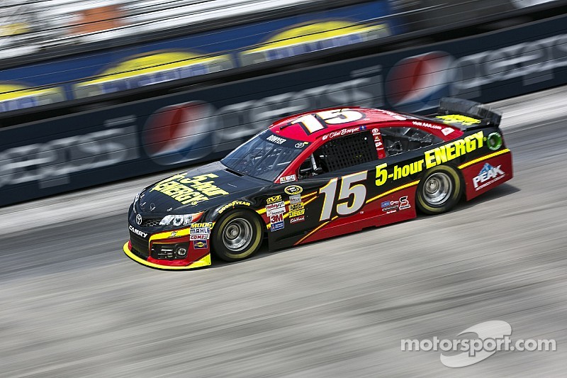 Clint Bowyer, Michael Waltrip Racing Toyota