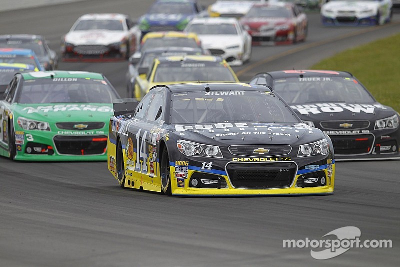 Stewart returns in emotionally charged press conference