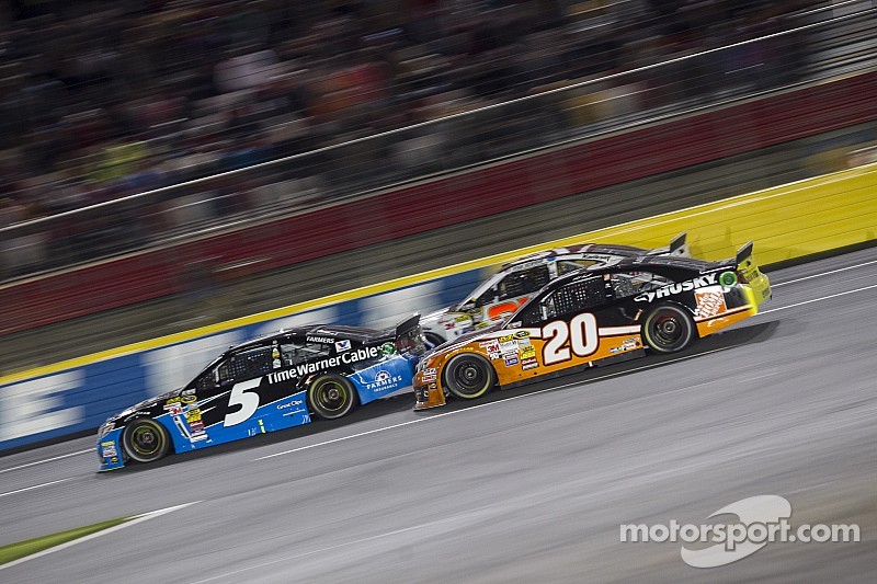 Only two spots in Chase remain as Kenseth and Kahne lock themselves in