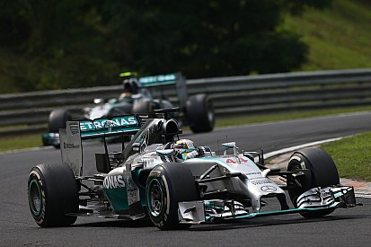 F1 experts criticise Mercedes over driver duel