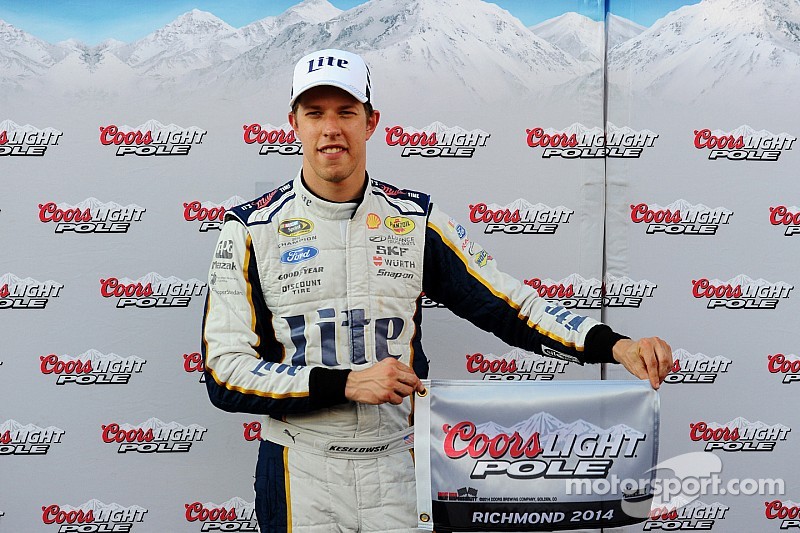 Keselowski zips to Cup pole at Richmond